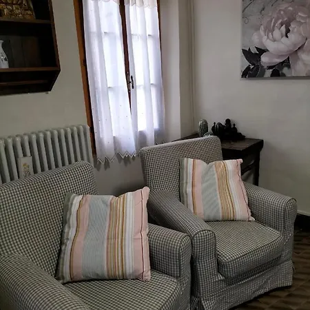 La Chicca Piccola Casina In Affitto Nel Borgo Antico Di Bo Lägenhet Gaggio Montano