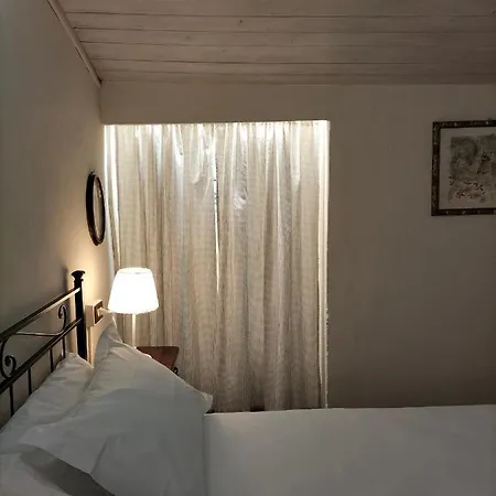La Chicca Piccola Casina In Affitto Nel Borgo Antico Di Bo