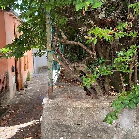 La Chicca Piccola Casina In Affitto Nel Borgo Antico Di Bo * Gaggio Montano