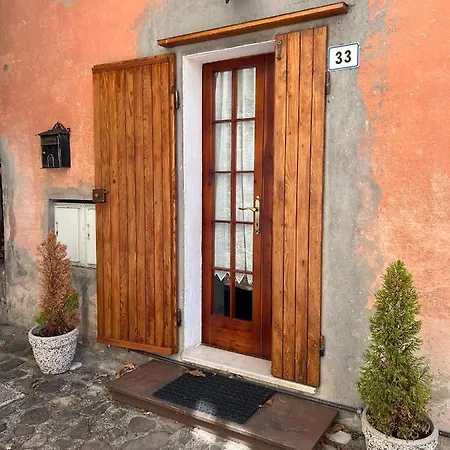 La Chicca Piccola Casina In Affitto Nel Borgo Antico Di Bo Gaggio Montano